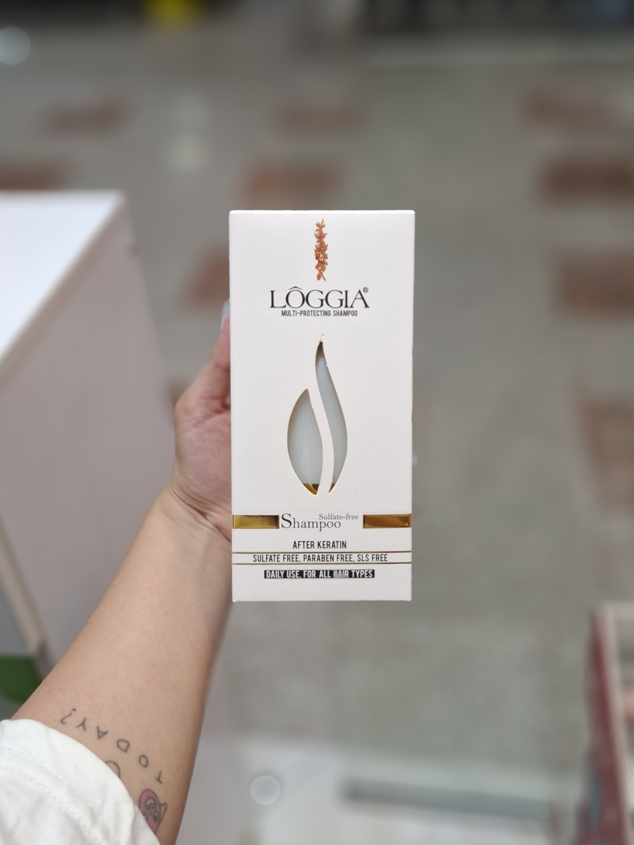 شامپو بدون سولفات و افتر کراتین لوجیا مولتی پروتین LOGGIA